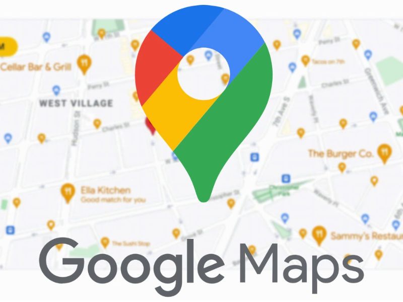 Nhân viên cập nhật hồ sơ Google Business Profile cho cửa hàng